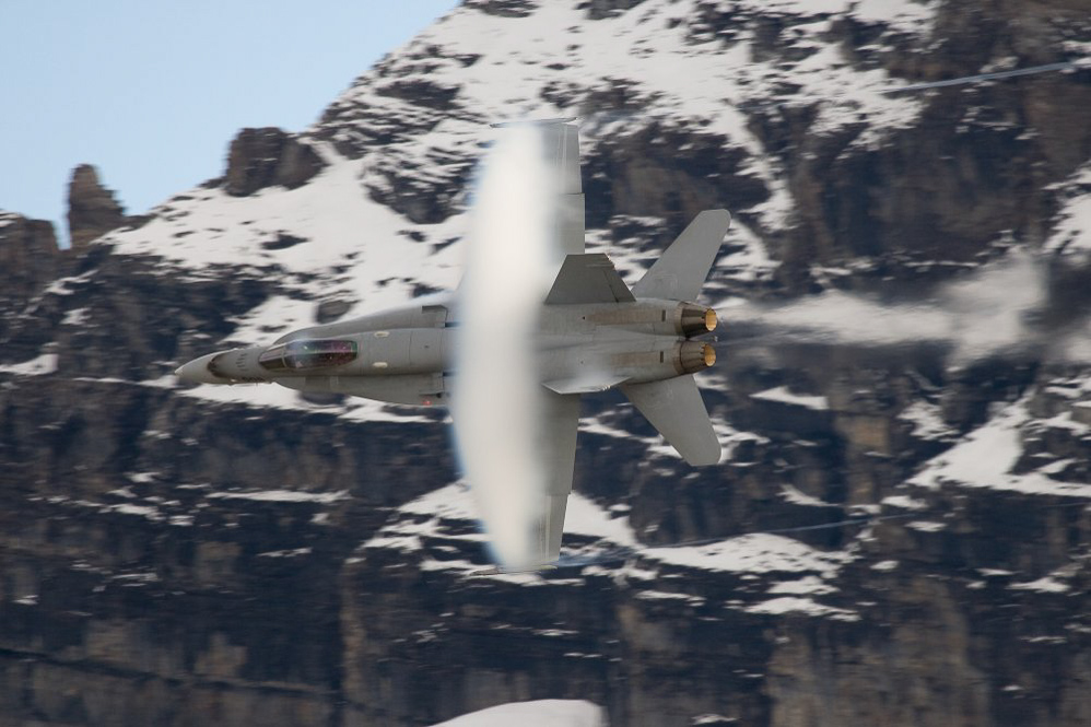 Axalp08 - ©MD - 111 - Übungsschiessen mit 4 Hornets am Nachmittag