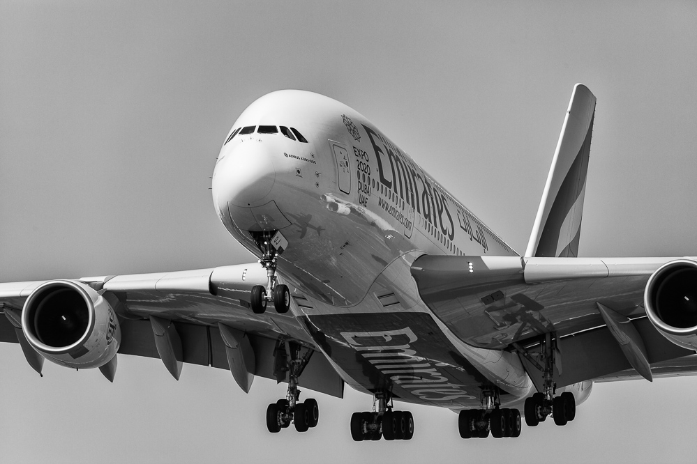 2016_002_A380 in Kloten