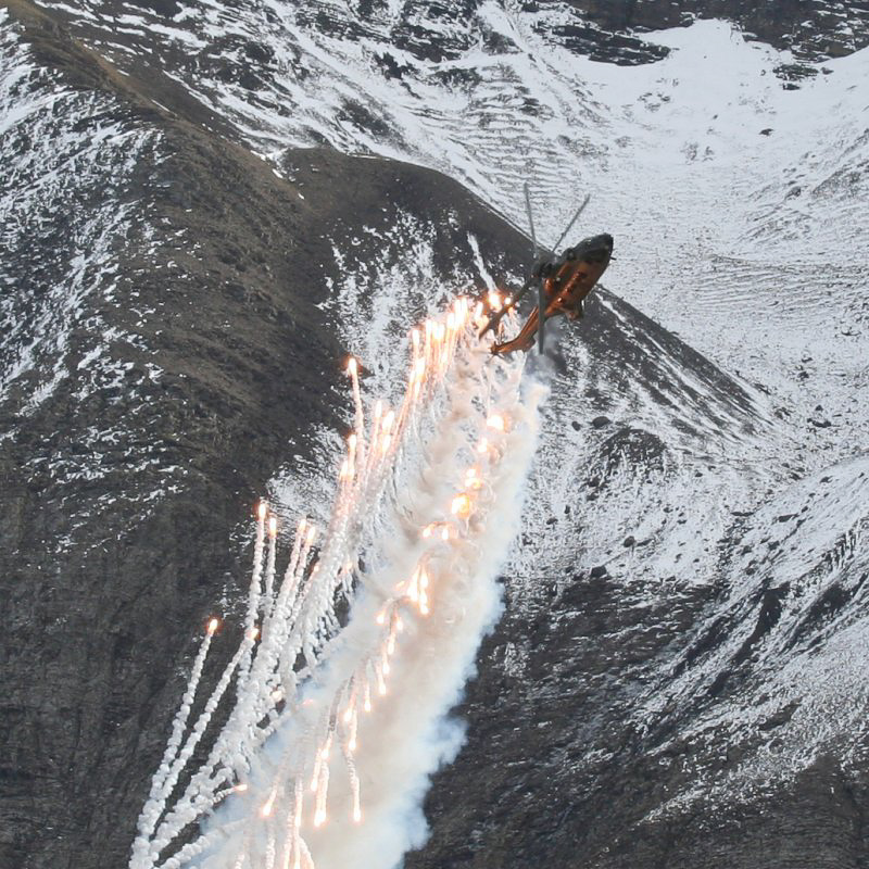 Fliegerschiessdemo Axalp-Ebenfluh 11.10.2006 - © Markus Dussy - 0009