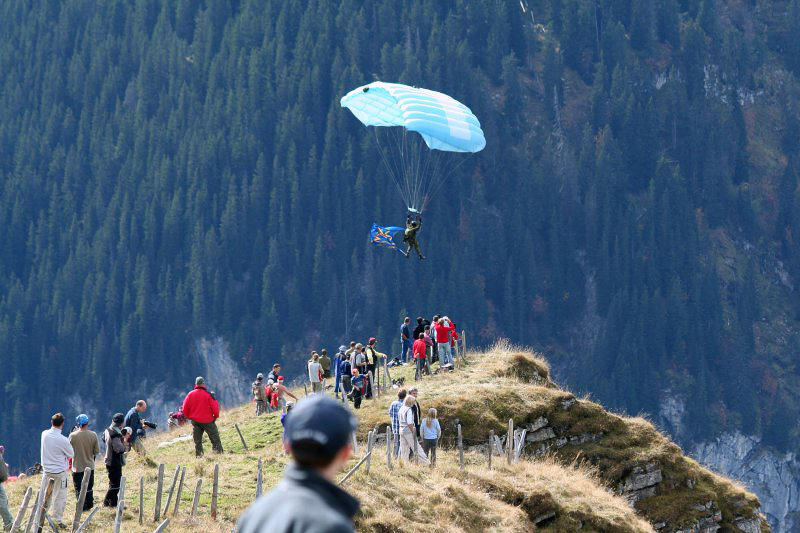 Fliegerschiessdemo Axalp-Ebenfluh 11.10.2006 - © Markus Dussy - 0021