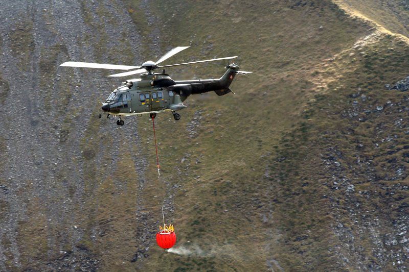 Fliegerschiessdemo Axalp-Ebenfluh 11.10.2006 - © Markus Dussy - 0023