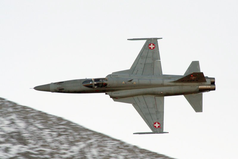 Fliegerschiessdemo Axalp-Ebenfluh 11.10.2006 - © Markus Dussy - 0027
