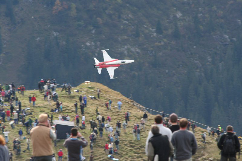 Fliegerschiessdemo Axalp-Ebenfluh 11.10.2006 - © Markus Dussy - 0062