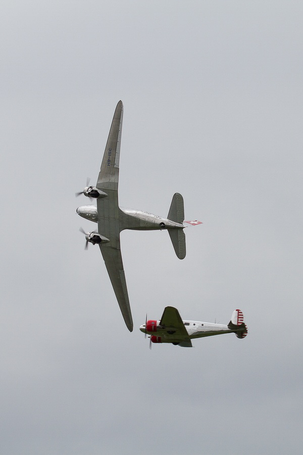 Emmen - 318 - Beech und DC-3