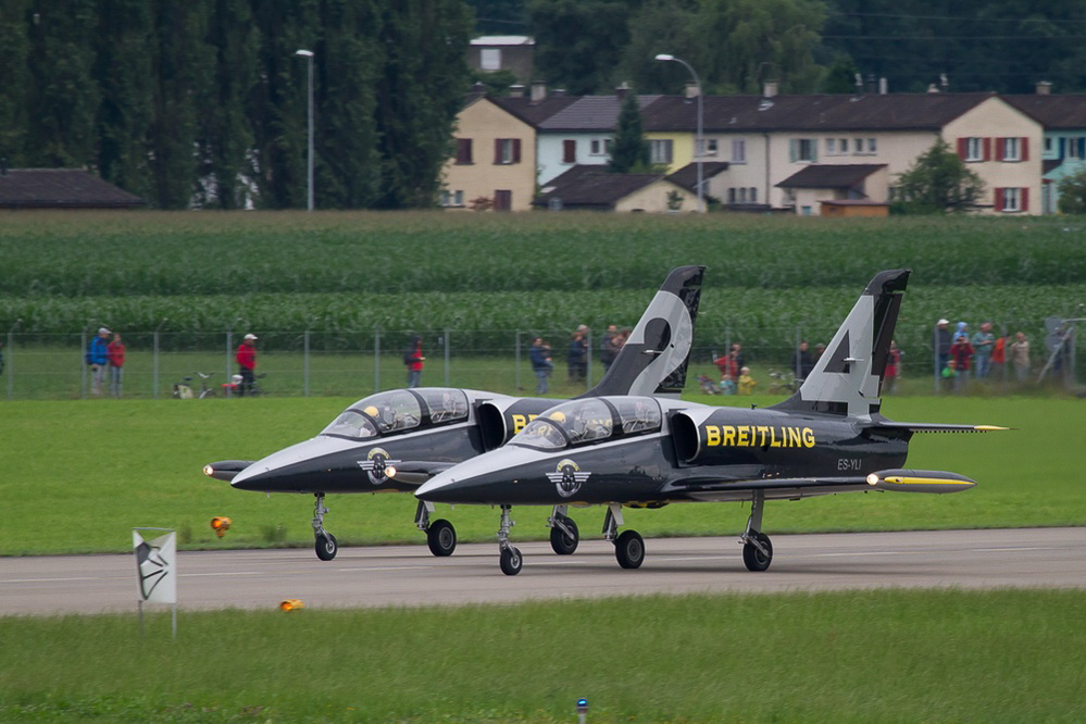 Emmen - 379 - Breitling Team