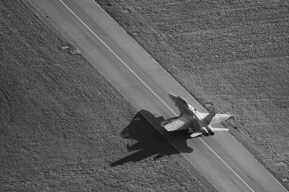 Rund um den Flugplatz 025 - ©MD - Schatten