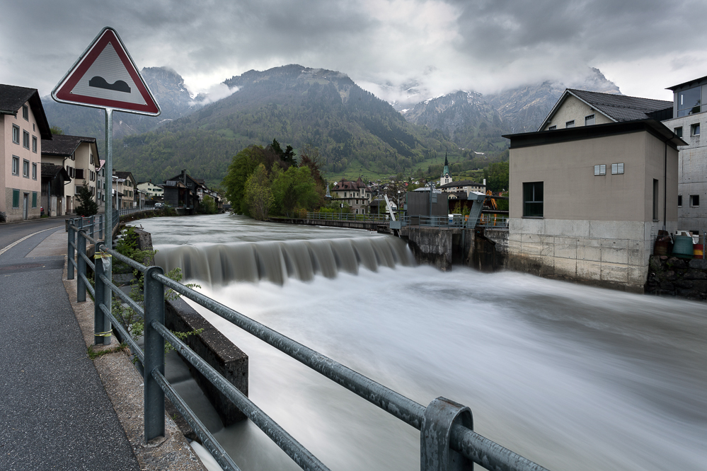 028 - Linth in Schwanden