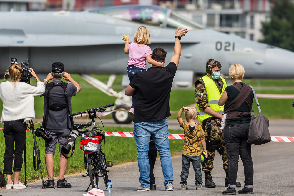 hornet_125