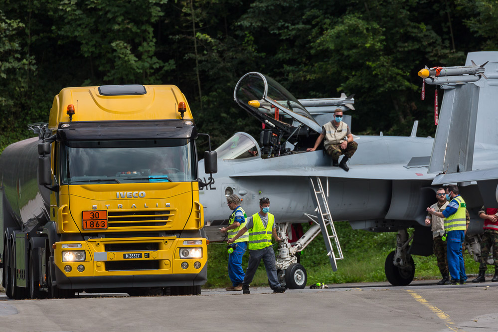 hornet_130