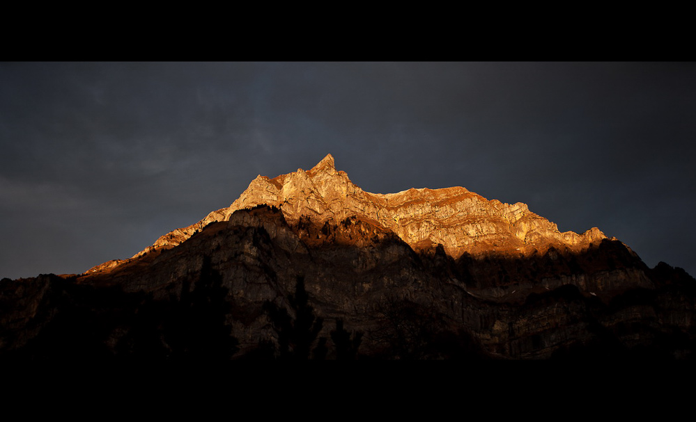 hw1112_001 - Alpengühn