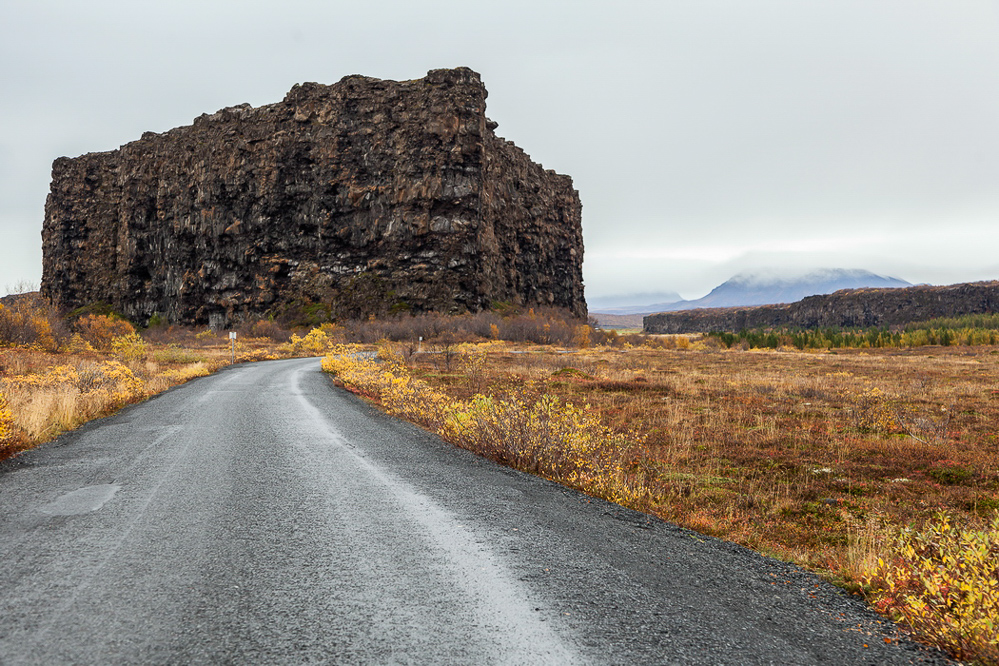 0689_island_27-09_Berg Eyjan