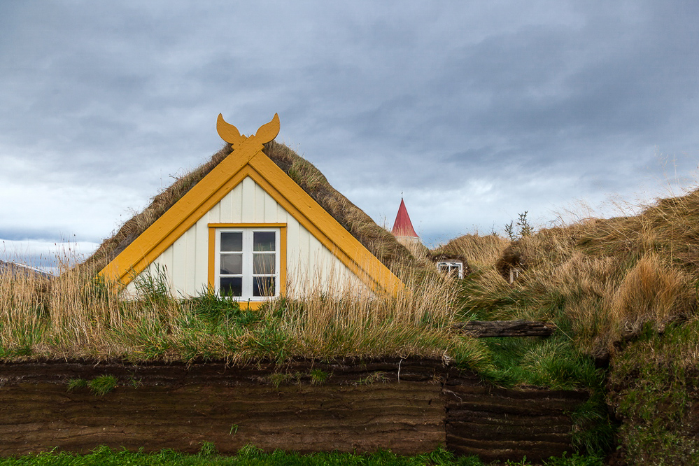 0899_island_29-09_Torfhof von Glaumbær