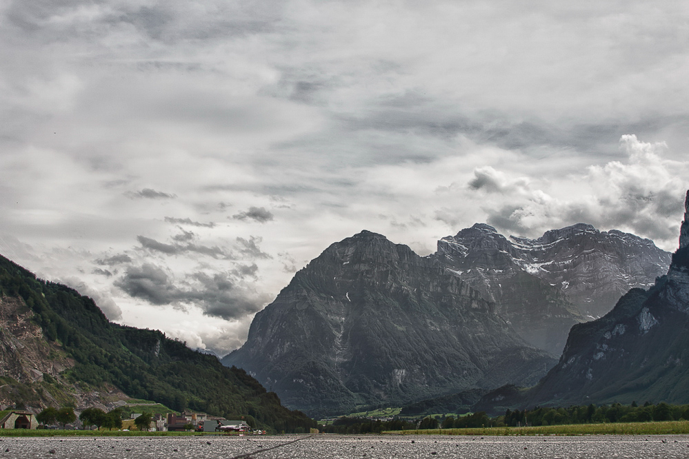 Mollis - 002 - Flugplatz