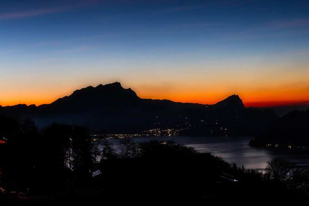 nn001 - Sonnenuntergang hinter der Rigi