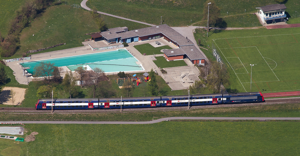 Natur - 021 - Schwimmbadzug