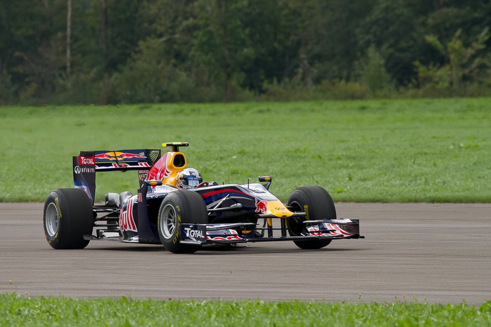 Redbull - 030 - Sebastien Buemi im RedBull F1