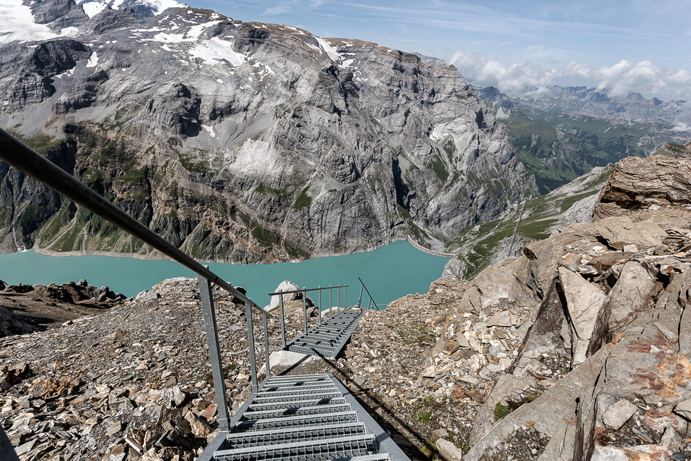 Regensommer 048 - Treppe zum See