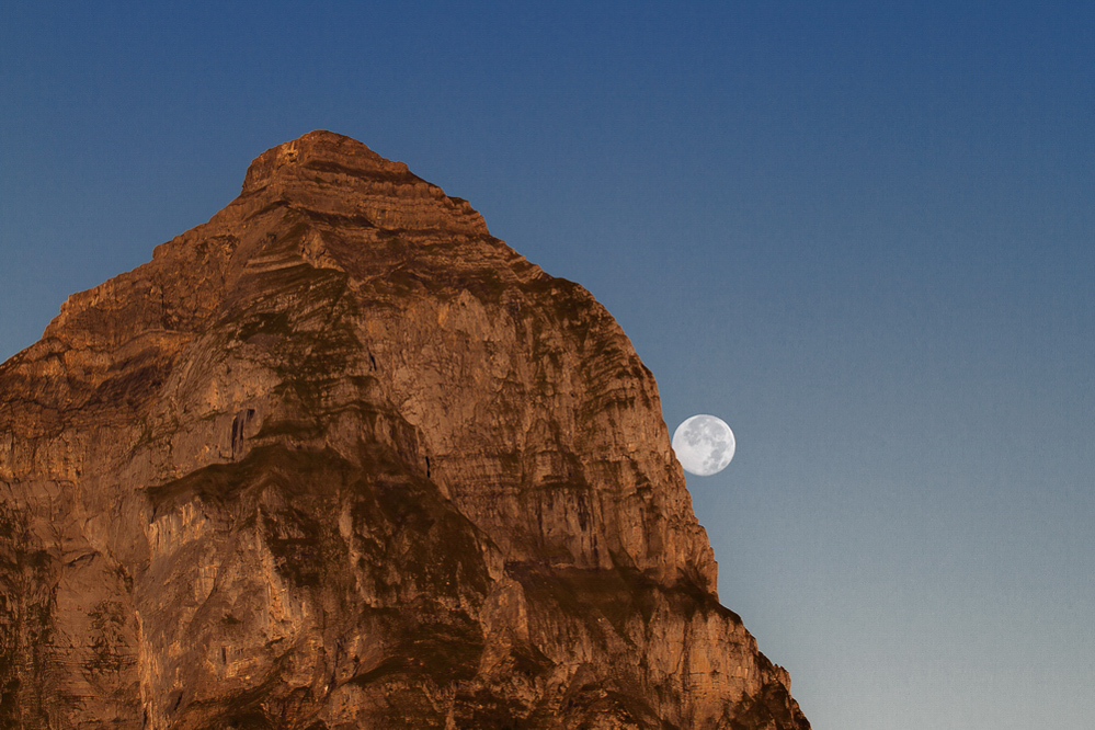 Schiltgebiet - 003 - Vorderglärnisch mit Vollmond