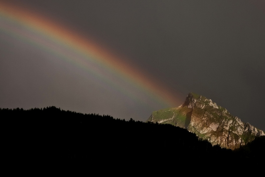Sommer 09 - 001 - Regenbogen @ Fronalpstock