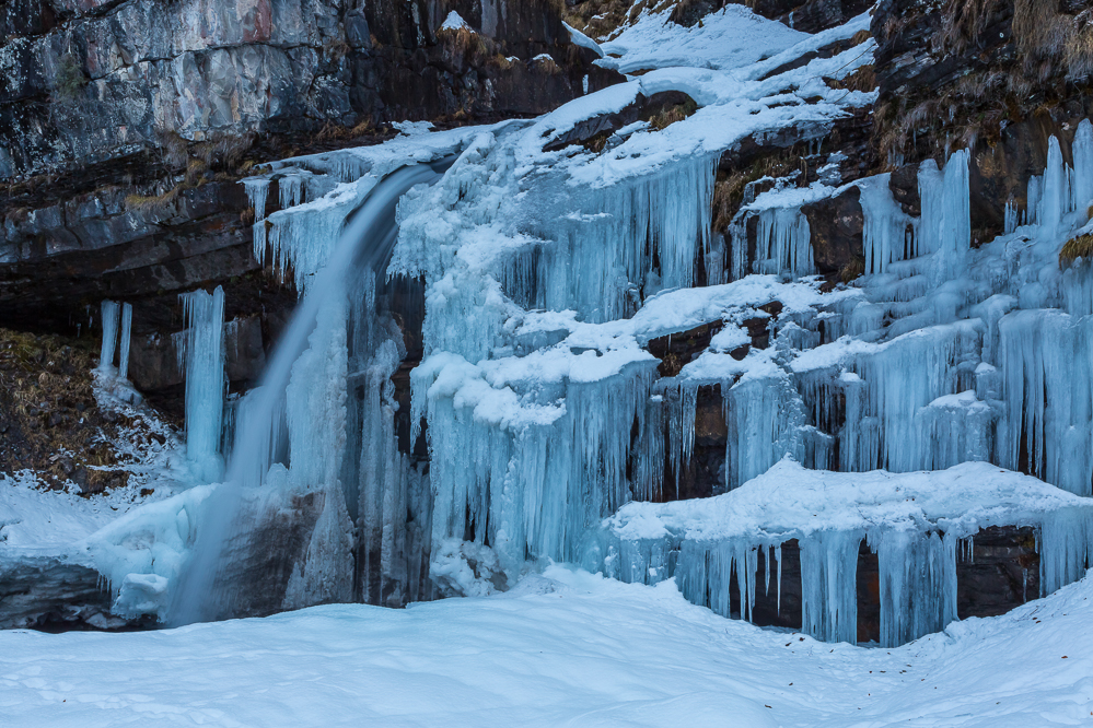 winter18-19-037-Diesbachfall