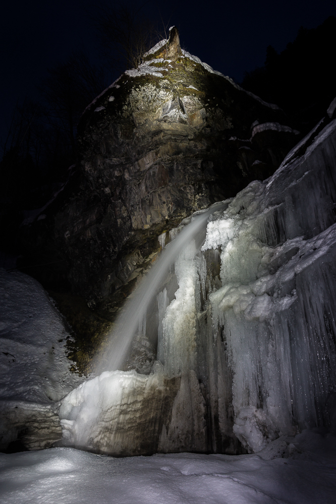 winter18-19-042-Diesbachfall
